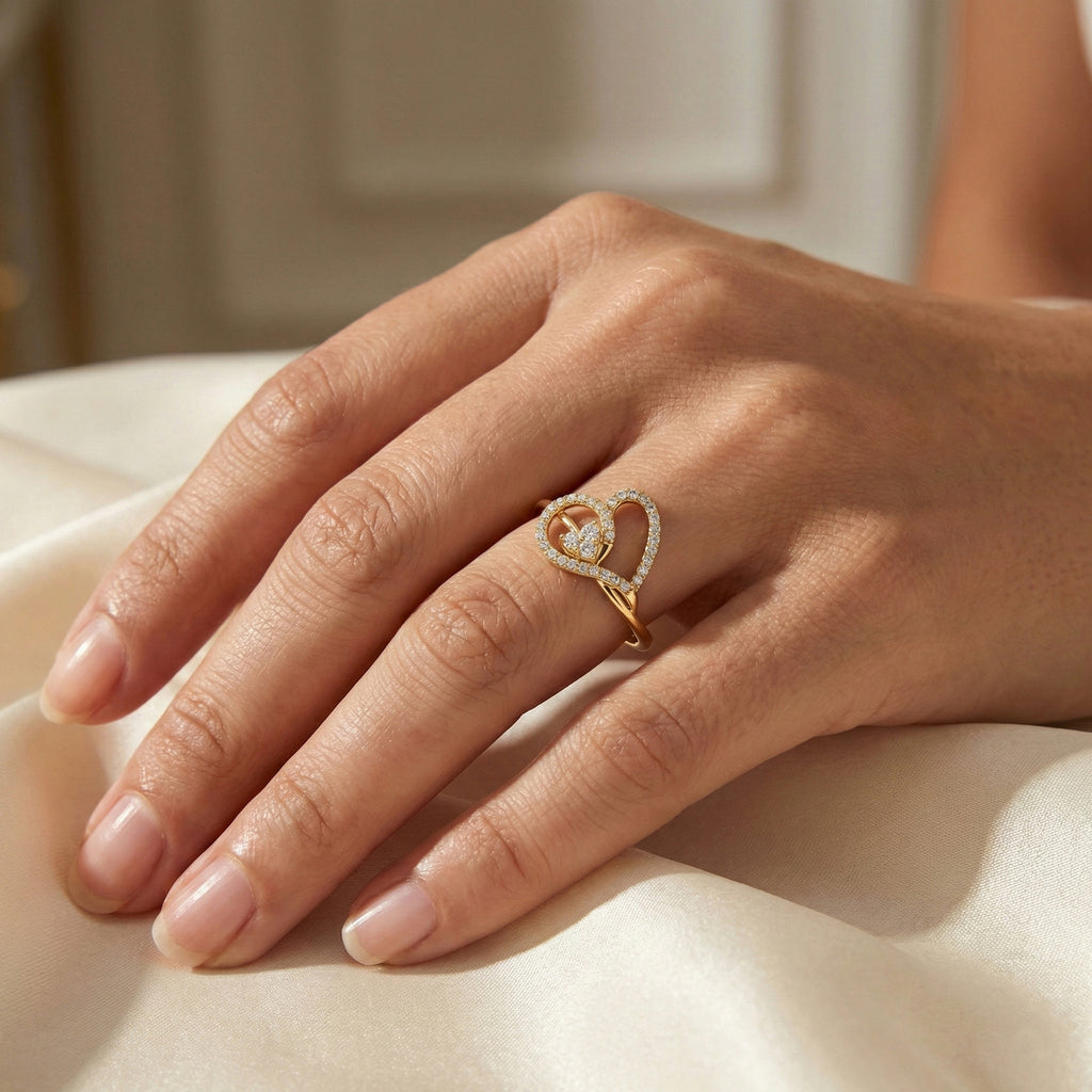 LADIES RING 0.15CT ROUND DIAMOND 10K YELLOW GOLD