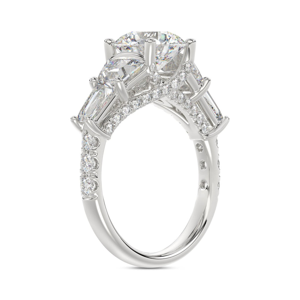 LADIES RING 3 3/4CT ROUND/TRAPEZOID/BAGUETTE DIAMOND 14K WHITE GOLD (CENTER STONE ROUND DIAMOND 2CT )
