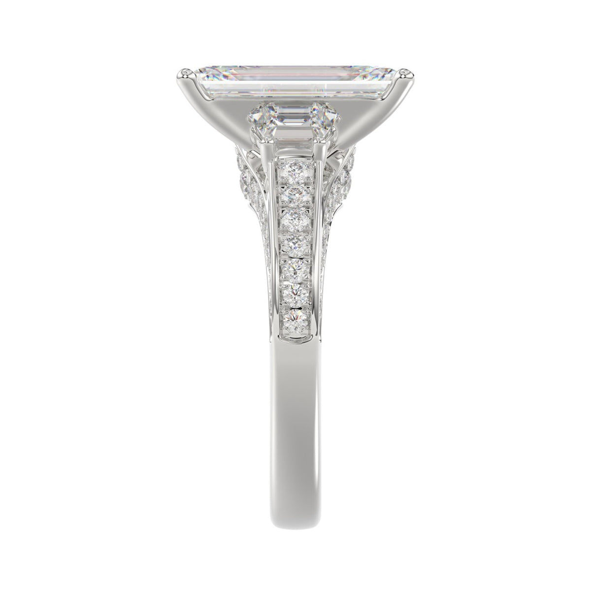 Luxury 14K White Gold Ladies Diamond Ring 4.00CT Round, Emerald &amp; Trapezoid Diamonds with 3.00CT Emerald  Center stone (Color F-G -Clarity VS1/VS2)