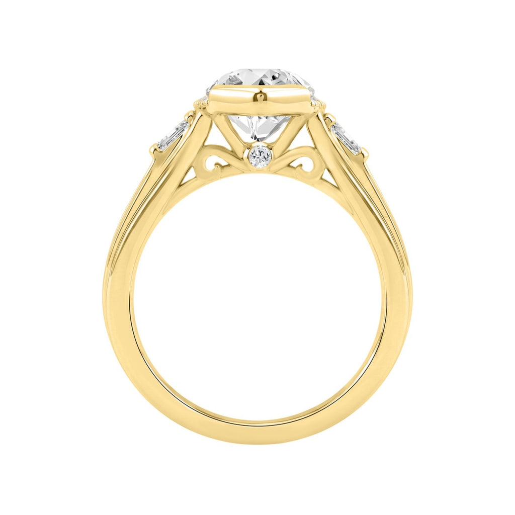 Elegant 14K Yellow Gold Diamond Engagement Ring Featuring 3 1/2Ct Round, Marquise & Baguette Diamonds With Sparkling Side Stones. Perfect For Weddings, Proposals & Anniversaries.3.00Ct Marquise Center Stone (Color F-G -Clarity Vs1/Vs2)