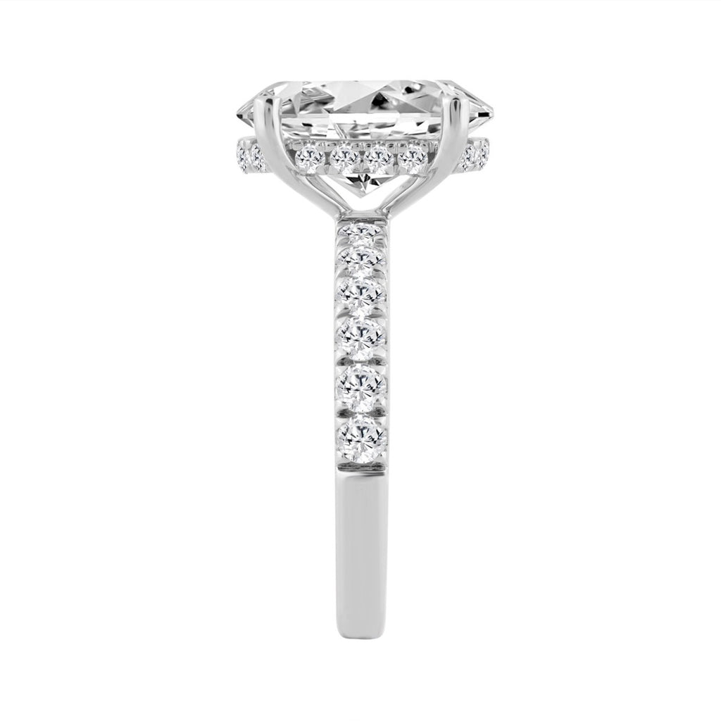 14K WHITE GOLD 4 3/4CT ROUND/OVAL DIAMOND LADIES RING (CENTER STONE OVAL DIAMOND 4CT)