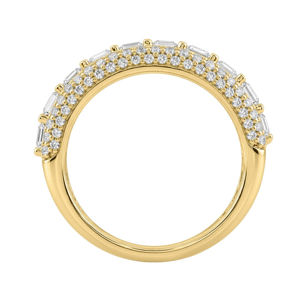Elegant 14K Yellow Gold Ladies Ladies Ring 3 1/4Ct Round & Emerald Cut Diamonds